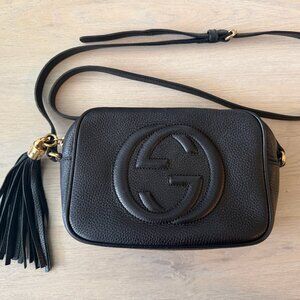 Gucci Soho Disco Crossbody Bag – Black Pebbled Leather Tassel
